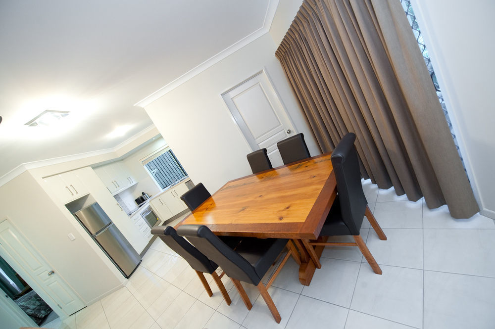 Apartments On Palmer Рокхемптън Екстериор снимка